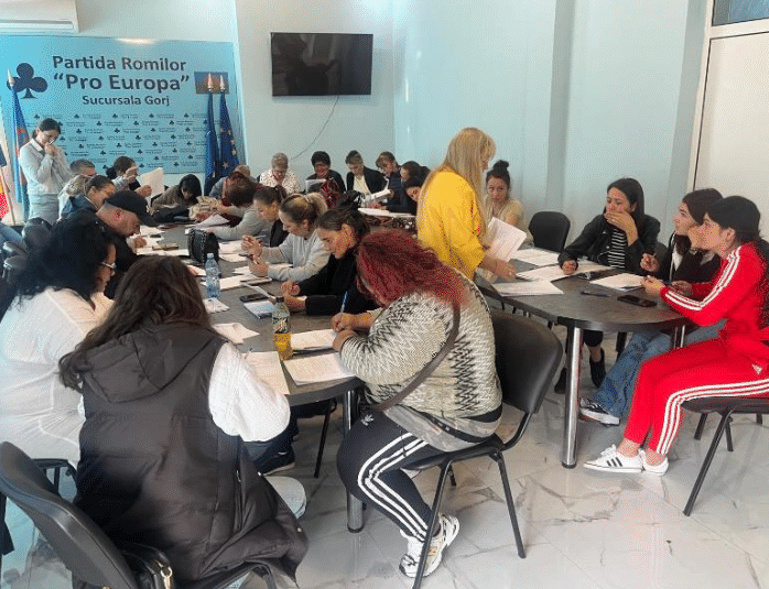POZE_CURS ANTREPRENOR IN EC SOCIALA- TARGU JIU GR 2-1. 55555