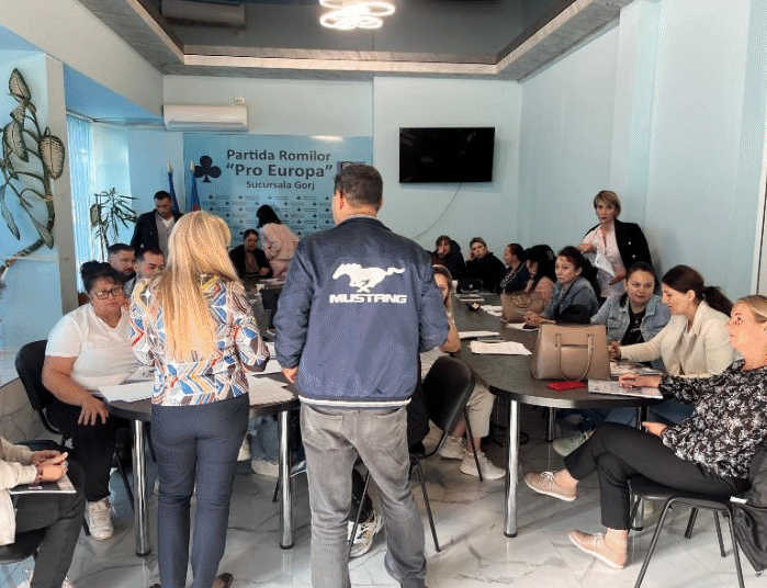 POZE_CURS ANTREPRENOR IN EC SOCIALA- TARGU JIU GR 2-2. 56